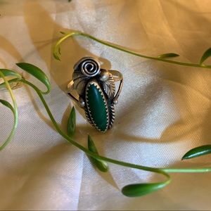 Antique Sterling Silver Navajo Malachite Ring